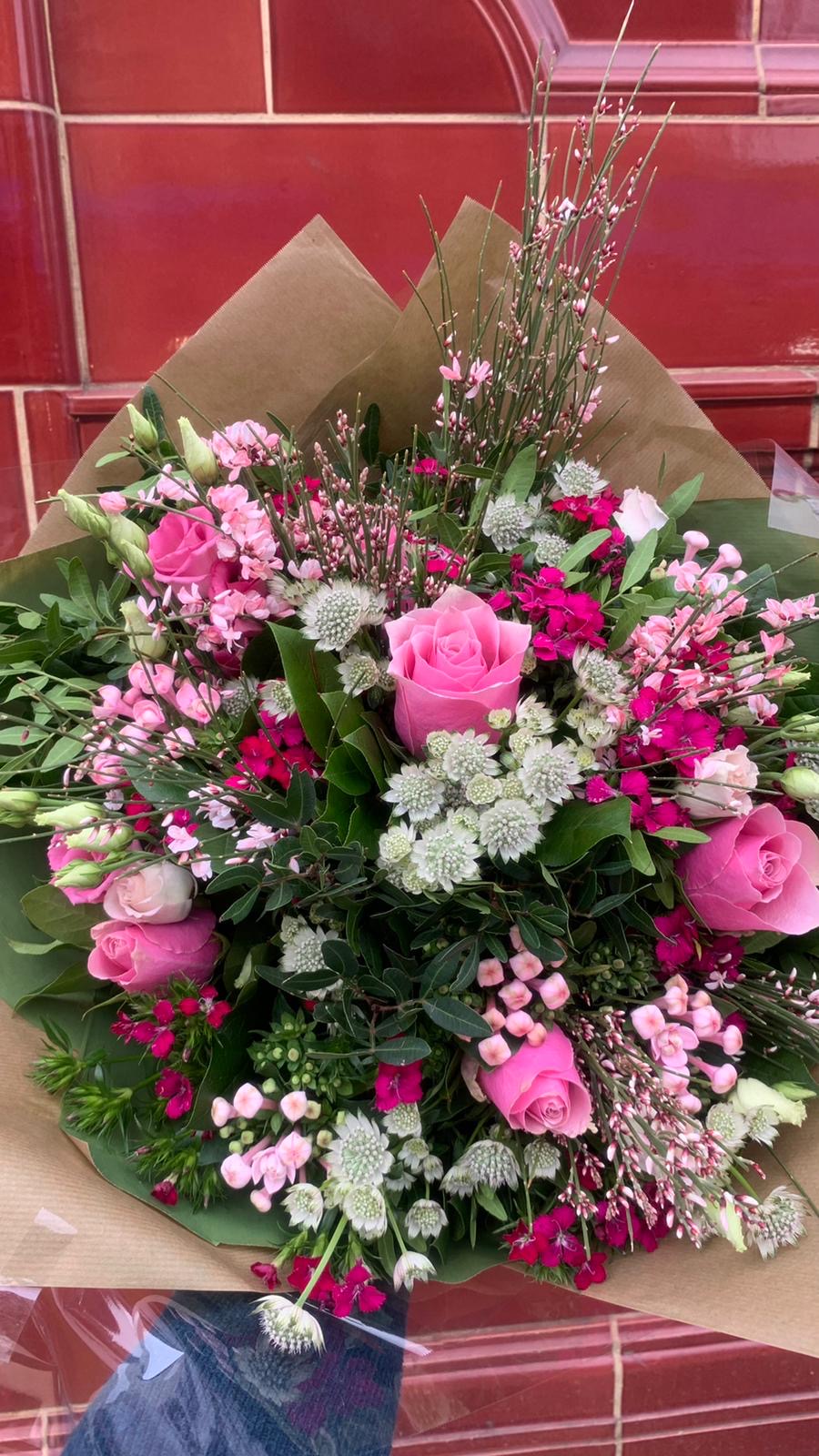 Flower store and delivery in South Kensington Gilding the Lily